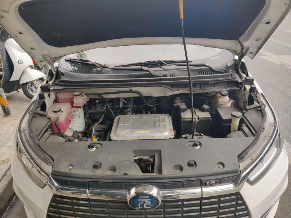 [成都·川A] 二手比亚迪元新能源2018款 EV360 智联炫酷型