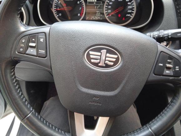 [杭州·浙C] 二手奔腾奔腾X402018款 网红版 1.6L 手动豪华型