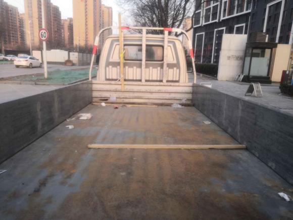 [西安·陕U] 二手长安跨越跨越王X52021款 2.0L汽油CNG舒适版单排双后轮栏板3600mm货箱LJ481QS6