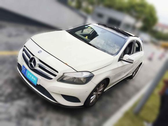 奔驰奔驰A级2013款 A 180 时尚型「上海二手车」「天天拍车」