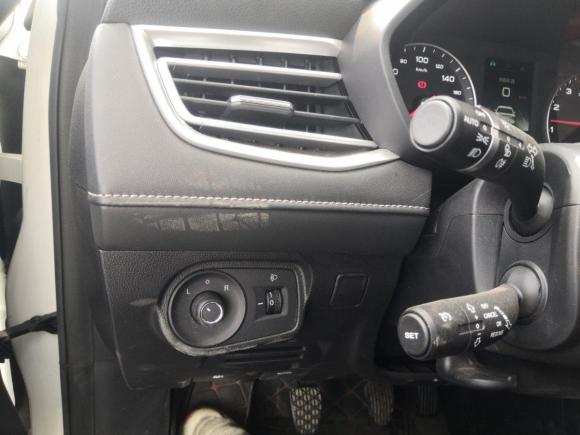 [广州·赣B] 二手荣威荣威i52020款 1.5L 手动4G互联领豪旗舰版