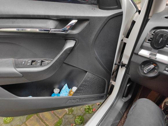 [西安·陕U] 二手斯柯达柯米克2021款 1.5L 手动舒适版