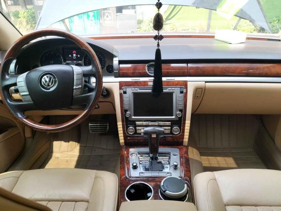 [南昌·赣A] 二手大众辉腾2011款 3.6L V6 5座加长舒适版