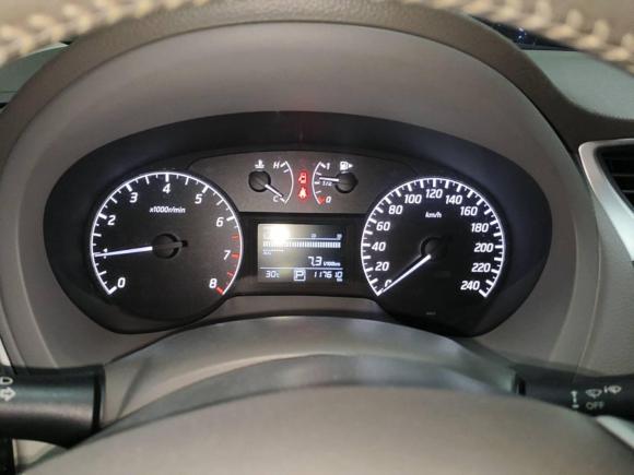 [深圳·粤C] 二手日产轩逸2012款 1.6XL CVT豪华版