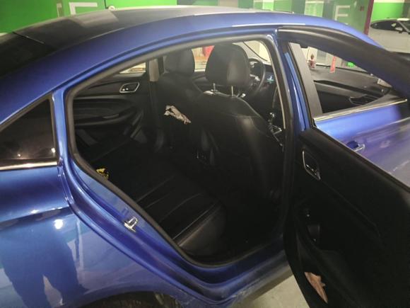 [上海·沪C] 二手荣威荣威i52019款 20T 自动4G互联超能旗舰版