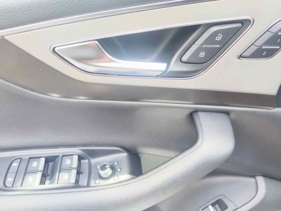 [深圳·粤S] 二手奥迪奥迪Q72016款 45 TFSI 技术型