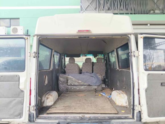 [上海·沪A] 二手依维柯依维柯得意2014款 2.8T-A35 NJ6494ACZ43S4