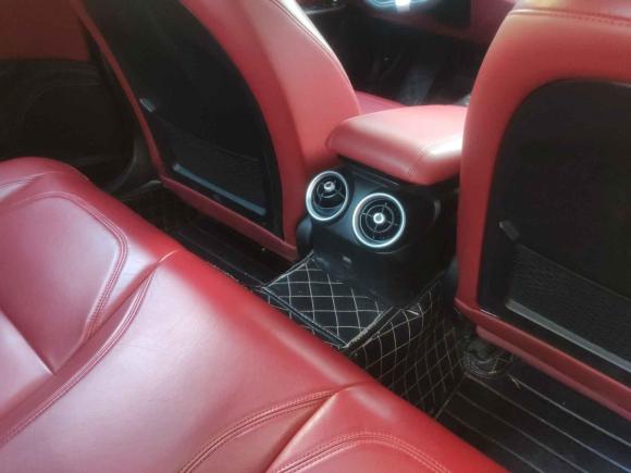 [杭州·浙A] 二手阿尔法·罗密欧Giulia朱丽叶2017款 2.0T 280HP 豪华版