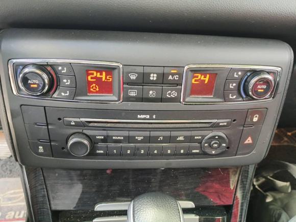 [上海·苏A] 二手雪铁龙雪铁龙C52014款 2.0L 自动尊享型