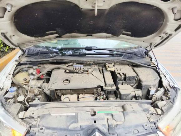 [西安·陕A] 二手雪铁龙世嘉2016款 经典 三厢 1.6L 手动CNG