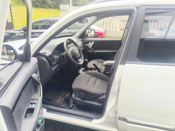 [南京·苏A] 二手奇瑞瑞虎32016款 1.6L 手动风尚版