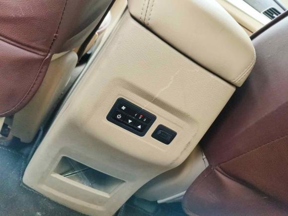 [义乌·浙G] 二手宝骏宝骏7302016款 1.5L 手动标准型 7座