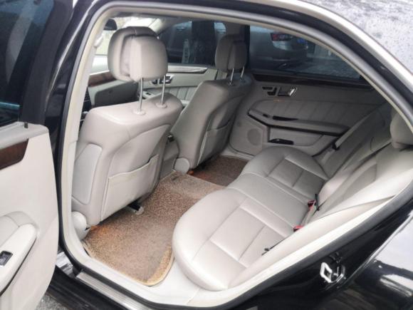 [上海·鲁D] 二手奔驰奔驰E级2011款 E 200 L CGI优雅型