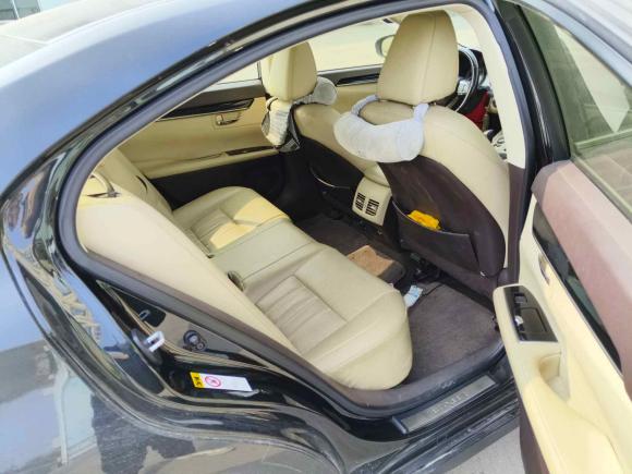 [南通·沪F] 二手雷克萨斯雷克萨斯ES2015款 200 舒适版