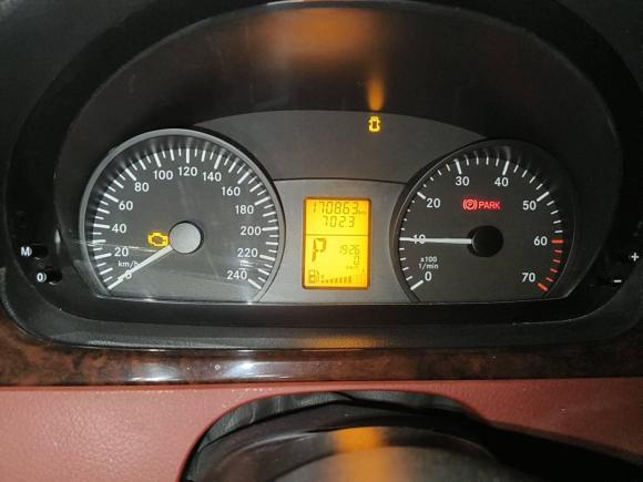 [济南·鲁N] 二手奔驰威霆2011款 2.5L 7座行政版