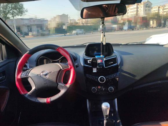 [济南·鲁A] 二手海马海马S52014款 1.6L 手动智尊型