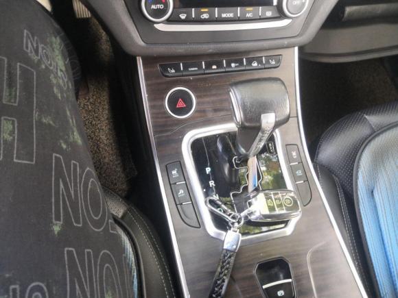 [南京·冀A] 二手陆风陆风X72015款 2.0T 全景尊贵版