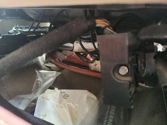 [青岛·鲁B] 二手路虎神行者22010款 2.2 TD4 自动SE柴油版