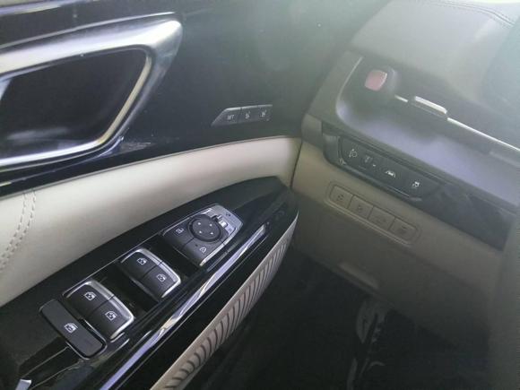 [上海·沪E] 二手起亚嘉华2021款 2.0T 旗舰版