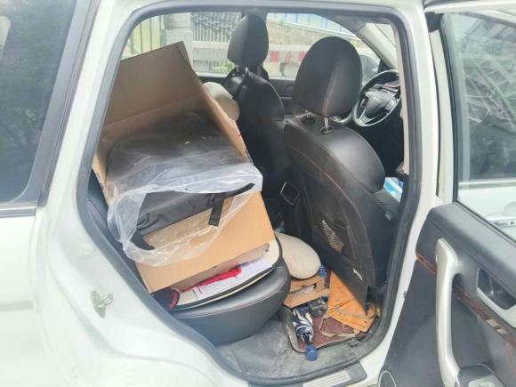 [无锡·苏B] 二手哈弗哈弗H62017款 红标 运动版 1.5T 手动两驱精英型