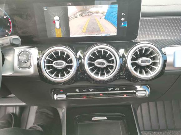 [上海·沪C] 二手奔驰奔驰GLB2020款 GLB 200 时尚型