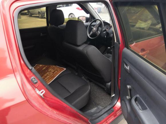 [义乌·浙C] 二手铃木雨燕2011款 1.5L 自动时尚版