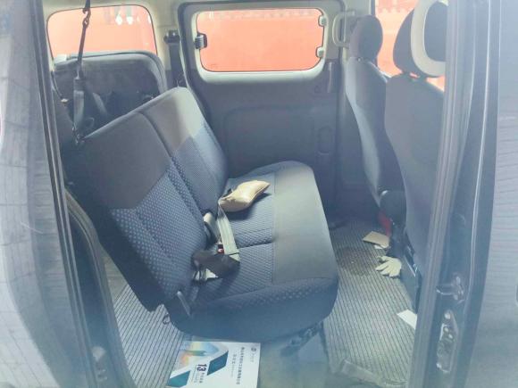 [佛山·粤A] 二手日产日产NV2002011款 1.6L 232座 尊雅型