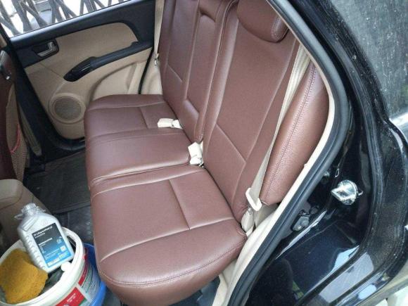 [南京·苏A] 二手起亚狮跑2013款 2.0L 手动两驱版GL