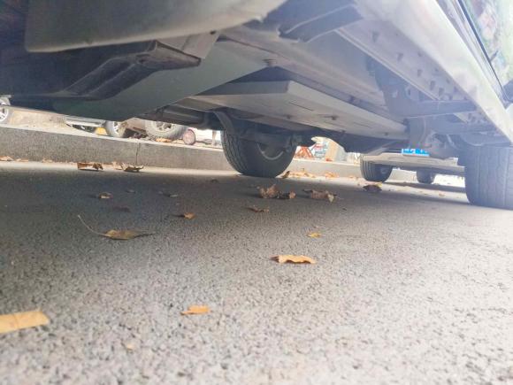 [济南·鲁A] 二手江铃驭胜S3502013款 2.4T 自动四驱柴油超豪华版5座