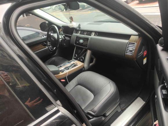 [苏州·苏E] 二手路虎揽胜2018款 3.0 SC V6 Vogue 传世版