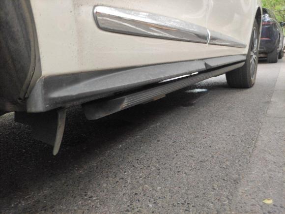 [上海·沪B] 二手英菲尼迪英菲尼迪QX602016款 2.5 S/C Hybrid 两驱卓越版 国V