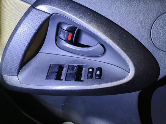 [深圳·粤B] 二手丰田RAV4荣放2011款 2.0L 自动经典版