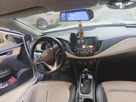 [武汉·鄂A] 二手雪佛兰科鲁泽2020款 320 自动悦享版