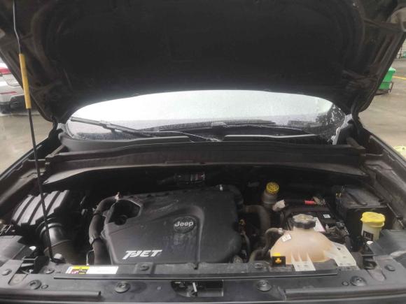 [嘉兴·浙F] 二手Jeep自由侠2017款 180T 手动动能版