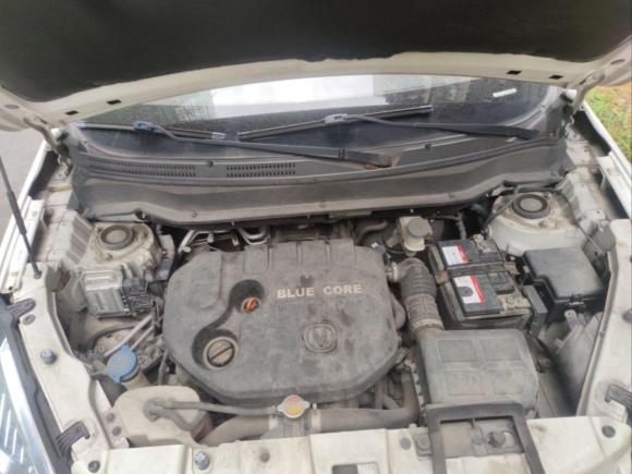 [宁波·浙B] 二手长安长安CS352015款 1.6L 手动豪华型 国V