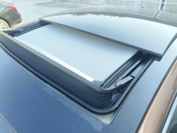 [广州·粤K] 二手大众凌渡2015款 330TSI DSG豪华版