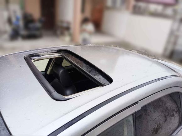 [上海·苏F] 二手铃木凯泽西2011款 2.4L 两驱运动导航版