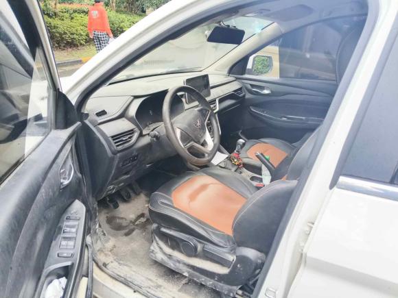 [湖州·浙E] 二手五菱汽车五菱宏光S32019款 1.5L 手动舒适型 国VI