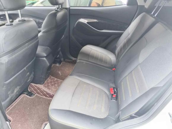 [上海·陕C] 二手新宝骏宝骏RS-32020款 1.5L CVT智能精英型