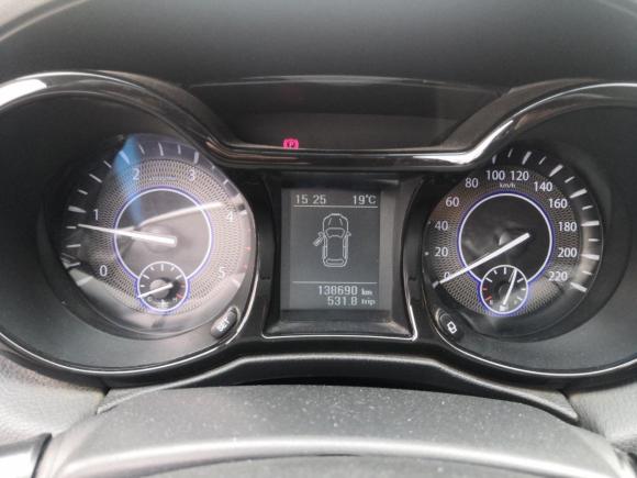 [西安·陕A] 二手江铃驭胜S3502013款 2.4T 手动四驱柴油豪华版5座