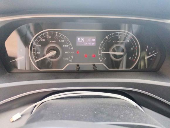 [南昌·赣A] 二手上汽大通MAXUS新途V802020款 2.0T AMT PLUS城市版短轴超低顶5/6座