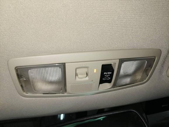 [武汉·鄂A] 二手三菱欧蓝德2016款 2.4L 四驱精英版 5座