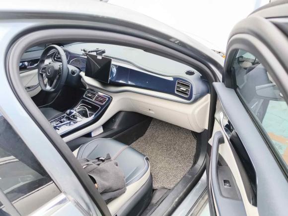 [深圳·粤B] 二手比亚迪秦PLUS2021款 DM-i 120KM 尊贵型