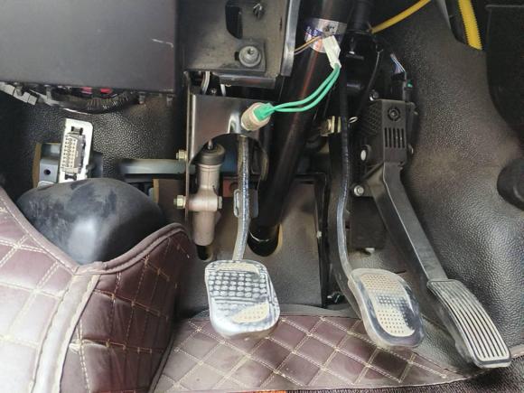 [青岛·鲁B] 二手江铃特顺2020款 2.8T商务型长轴中顶9座国V JX493