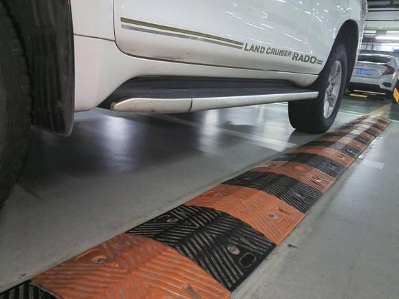 [佛山·粤E] 二手丰田普拉多2010款 2.7L 自动标准版