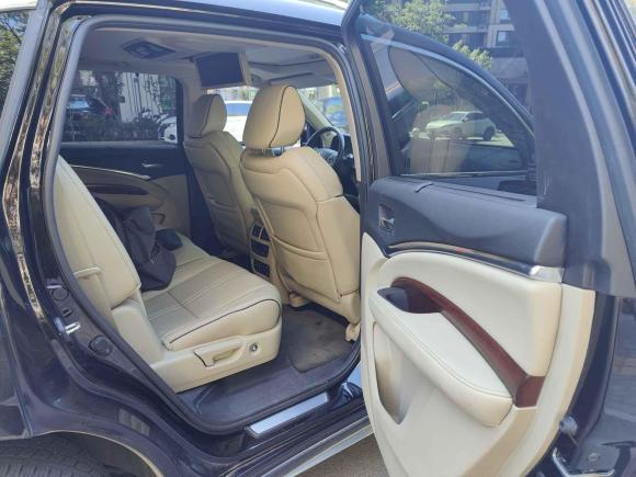 [济南·鲁A] 二手讴歌讴歌MDX2017款 3.0L 尊驭版