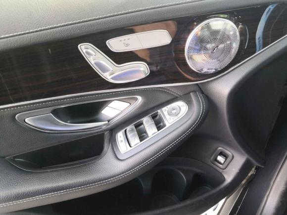 [广州·粤A] 二手奔驰奔驰GLC2017款 GLC 260 4MATIC 动感型