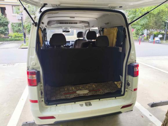 [上海·苏U] 二手金杯金海狮M2022款 1.5L 旅行狮客车 7座