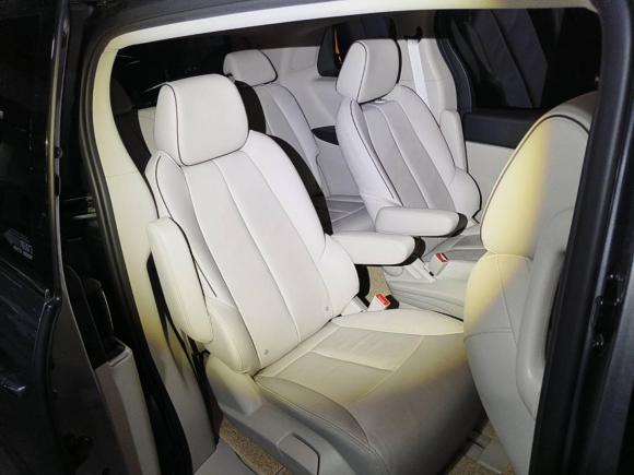 [杭州·浙A] 二手别克别克GL82021款 陆上公务舱 652T 豪华型