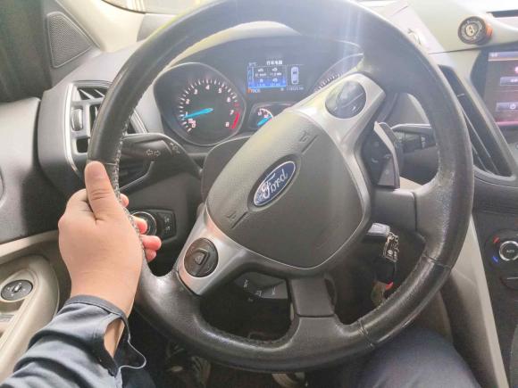 [上海·粤D] 二手福特翼虎2013款 1.6L GTDi 四驱精英型